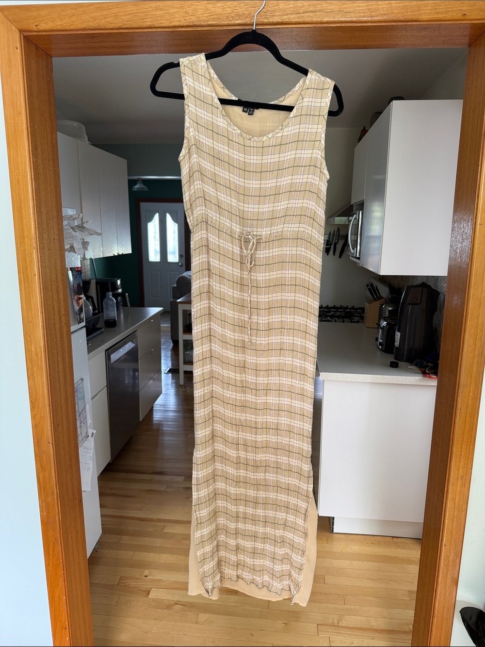 Vintage BCBGMaxAzria Beige Plaid Sleeveless Maxi Dress